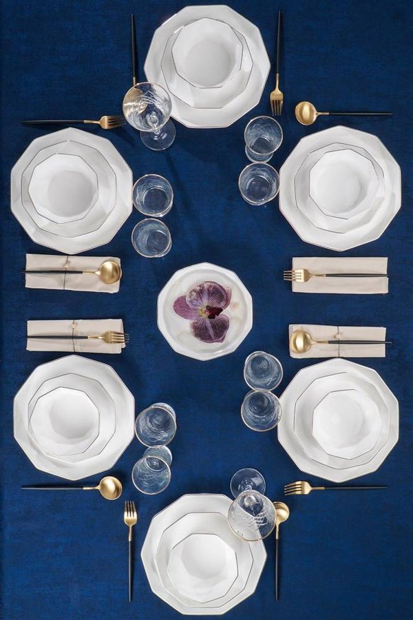24 pcs. 'Diamond' tableware set for 6 persons white with gold rim (item no.3426)
