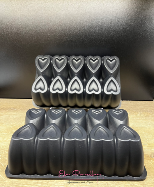 Amboss casting baking pan 'Heart Baton' black titanium  (item no.3765)