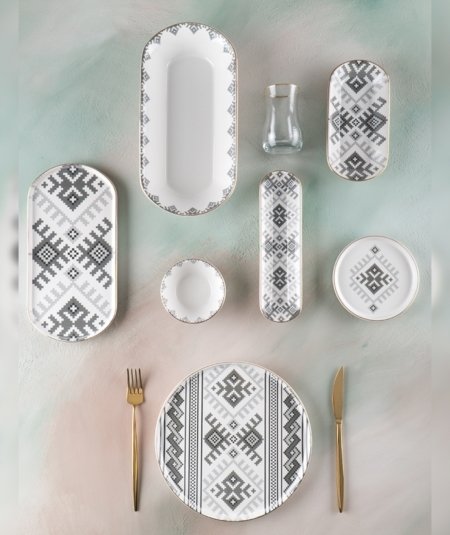 'Ethnic' 31 pcs. Breakfast set with gold rim for 6 people (Item No. 4339)